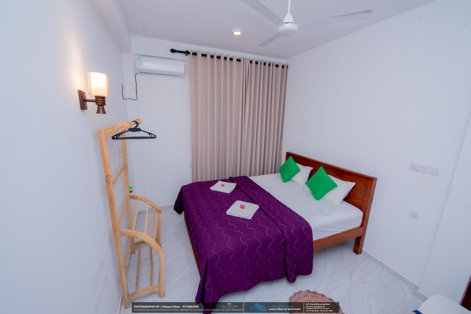 Blue Whales Hotel Hikkaduwa Exterior foto