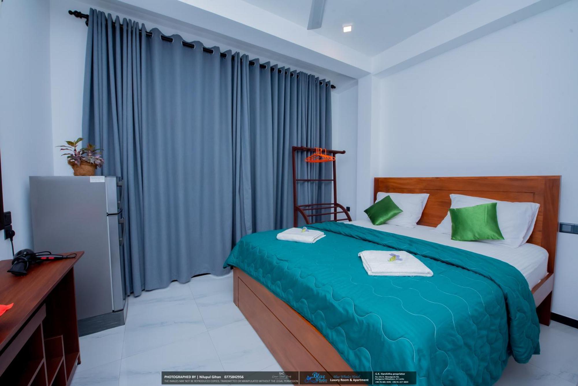 Blue Whales Hotel Hikkaduwa Exterior foto